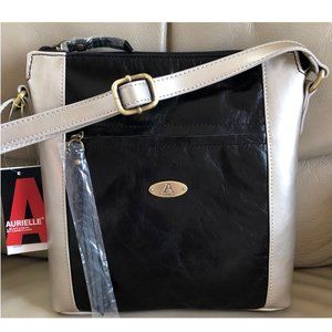 NWT Aurielle Black Leather Silver Trim Crossbody Bag with Pockets
